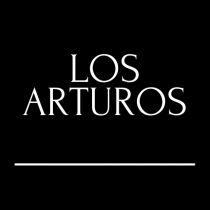 T- shirt Los Arturos
